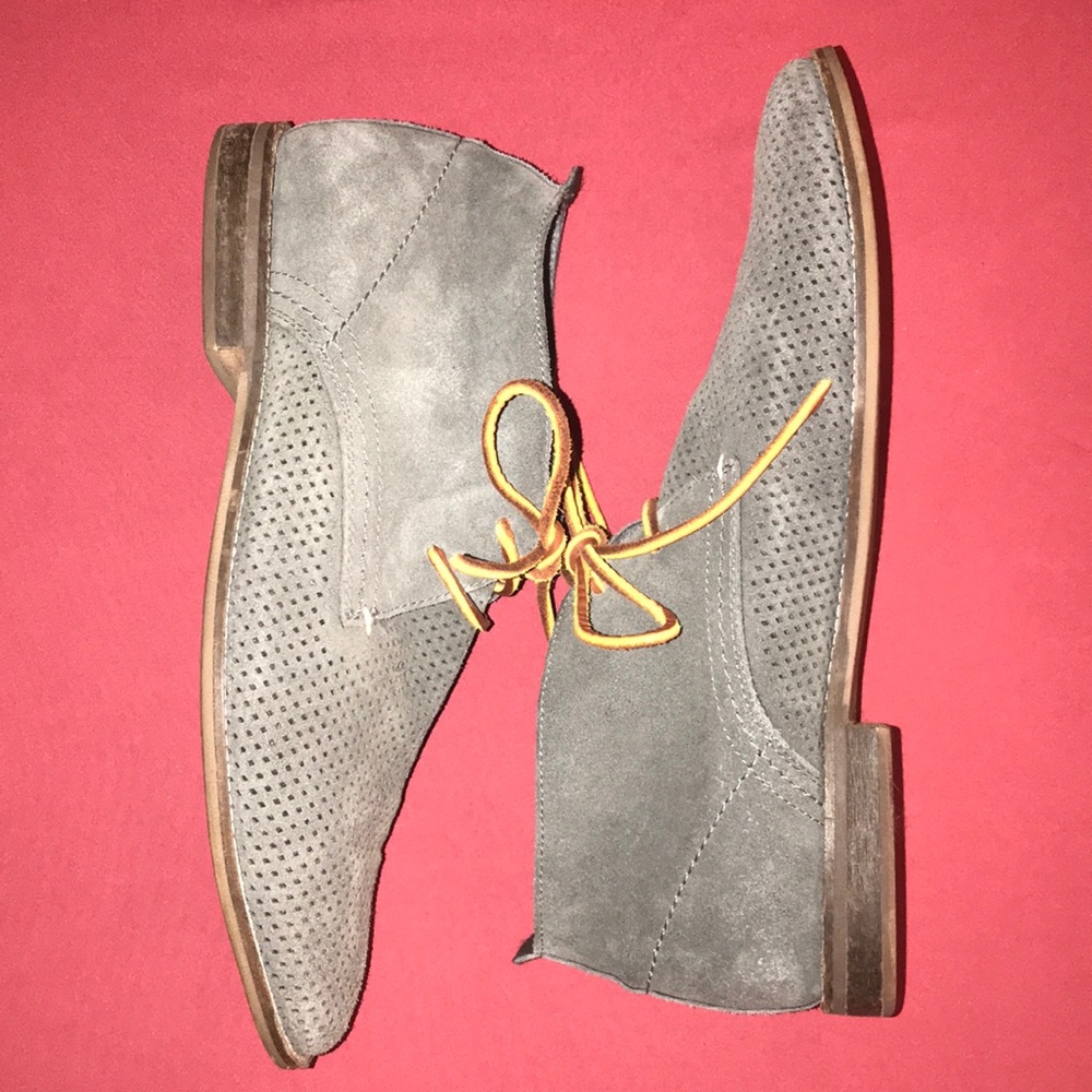 Guess suede chukka boots